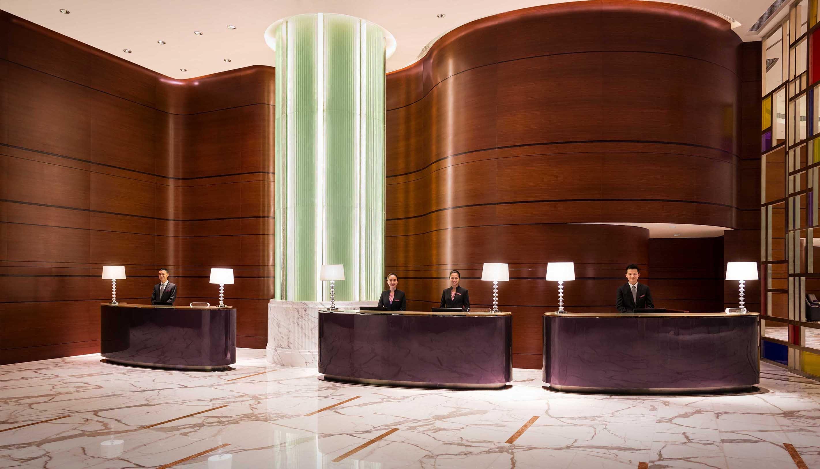 فندق كراون بلازا ماكاو المظهر الخارجي الصورة The lobby of the hotel