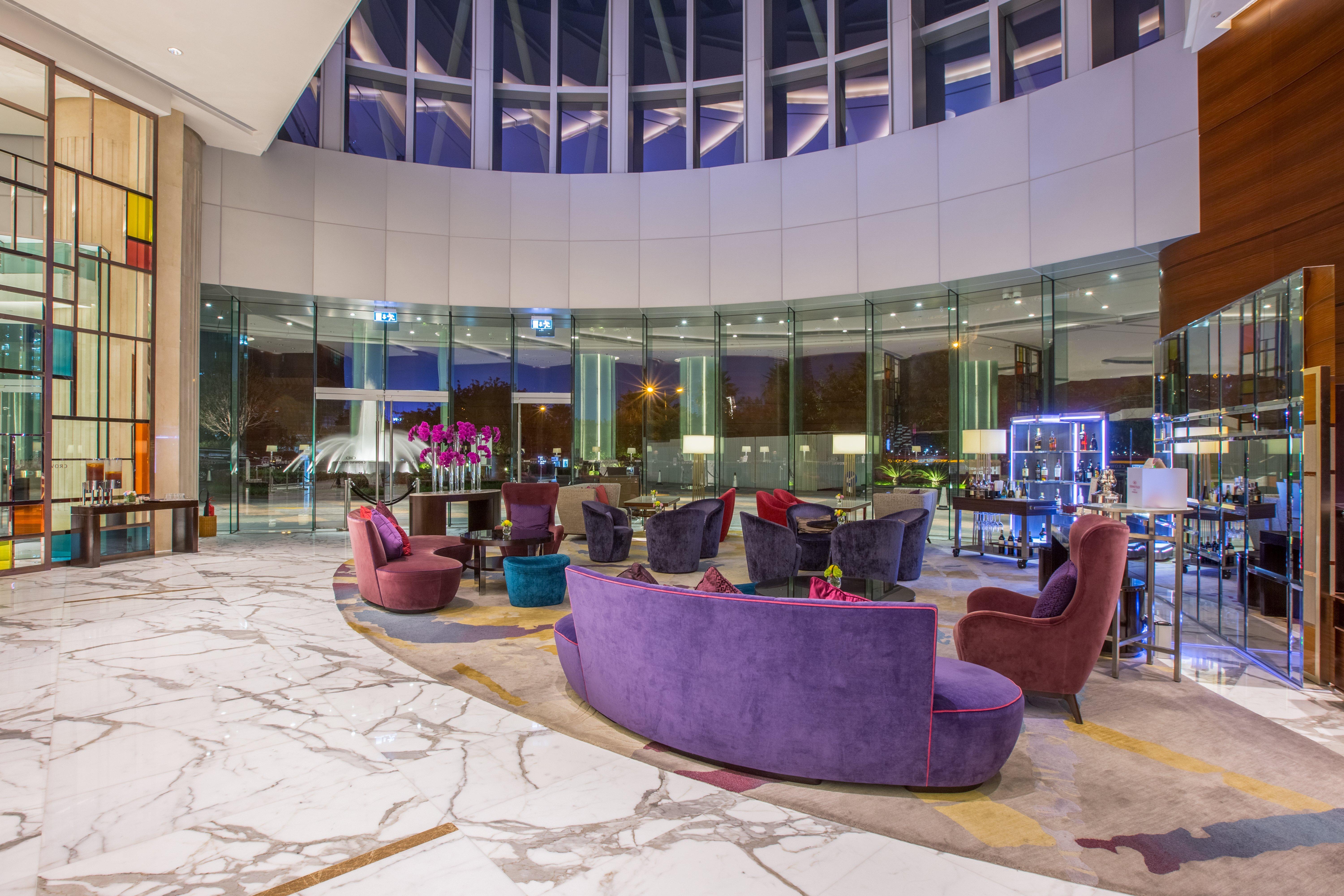 فندق كراون بلازا ماكاو المظهر الخارجي الصورة The lobby of the hotel